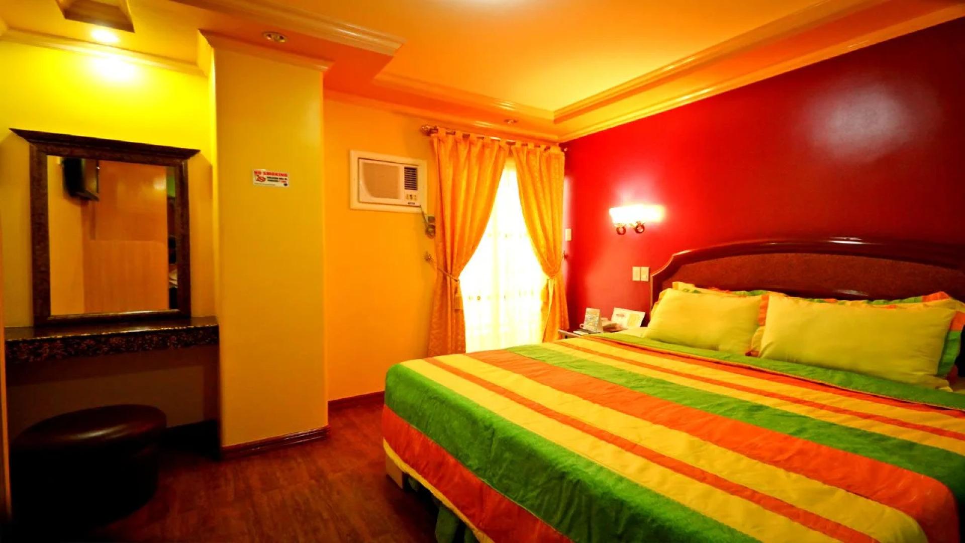 C & L Sea View Hotel