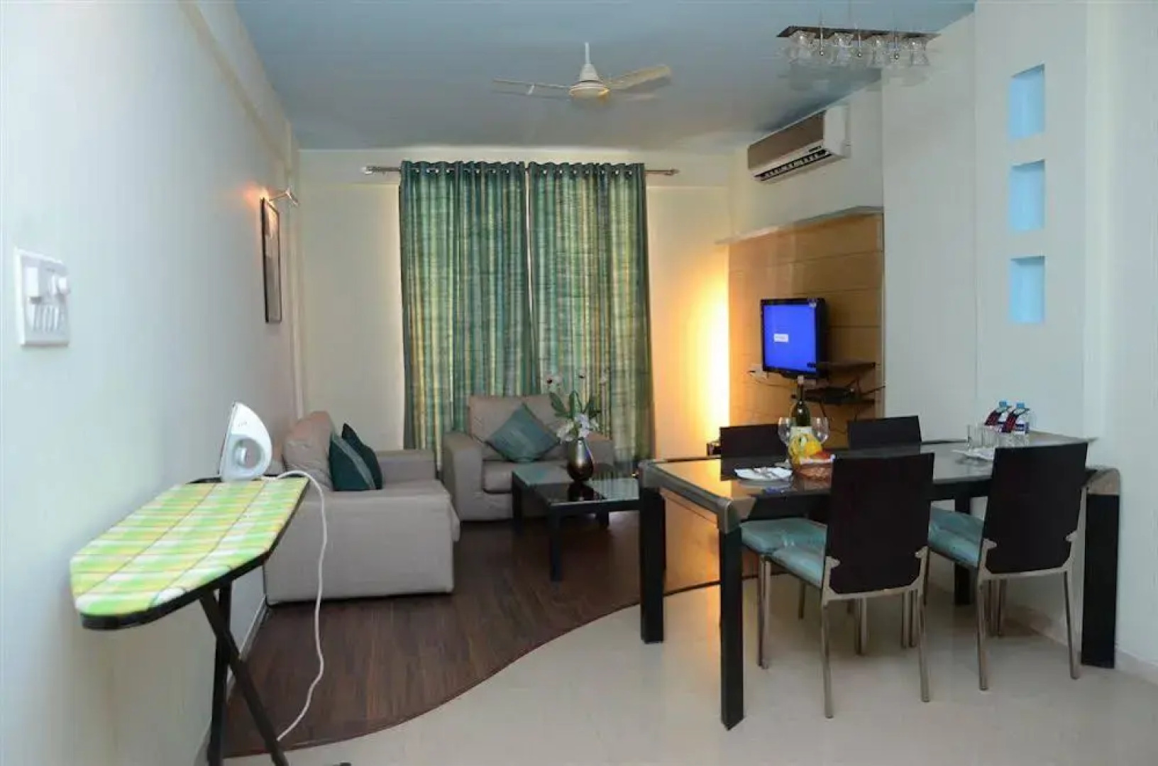 Zip by Spree Spine Hotel