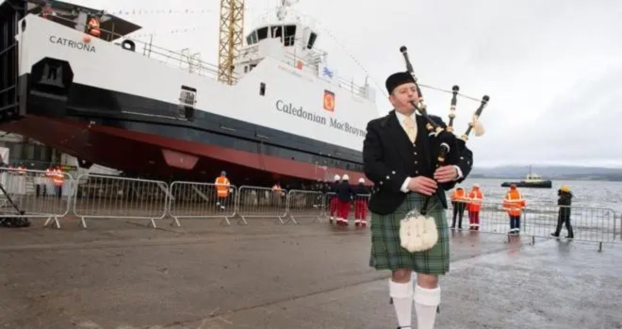 River Clyde Views - Private & Spacious Apartment