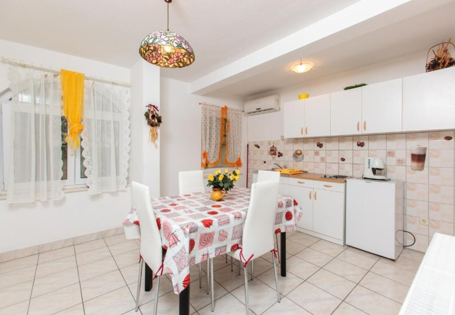 Apartment Knez - 100 m from beach: A1 Podstrana, Riviera Split