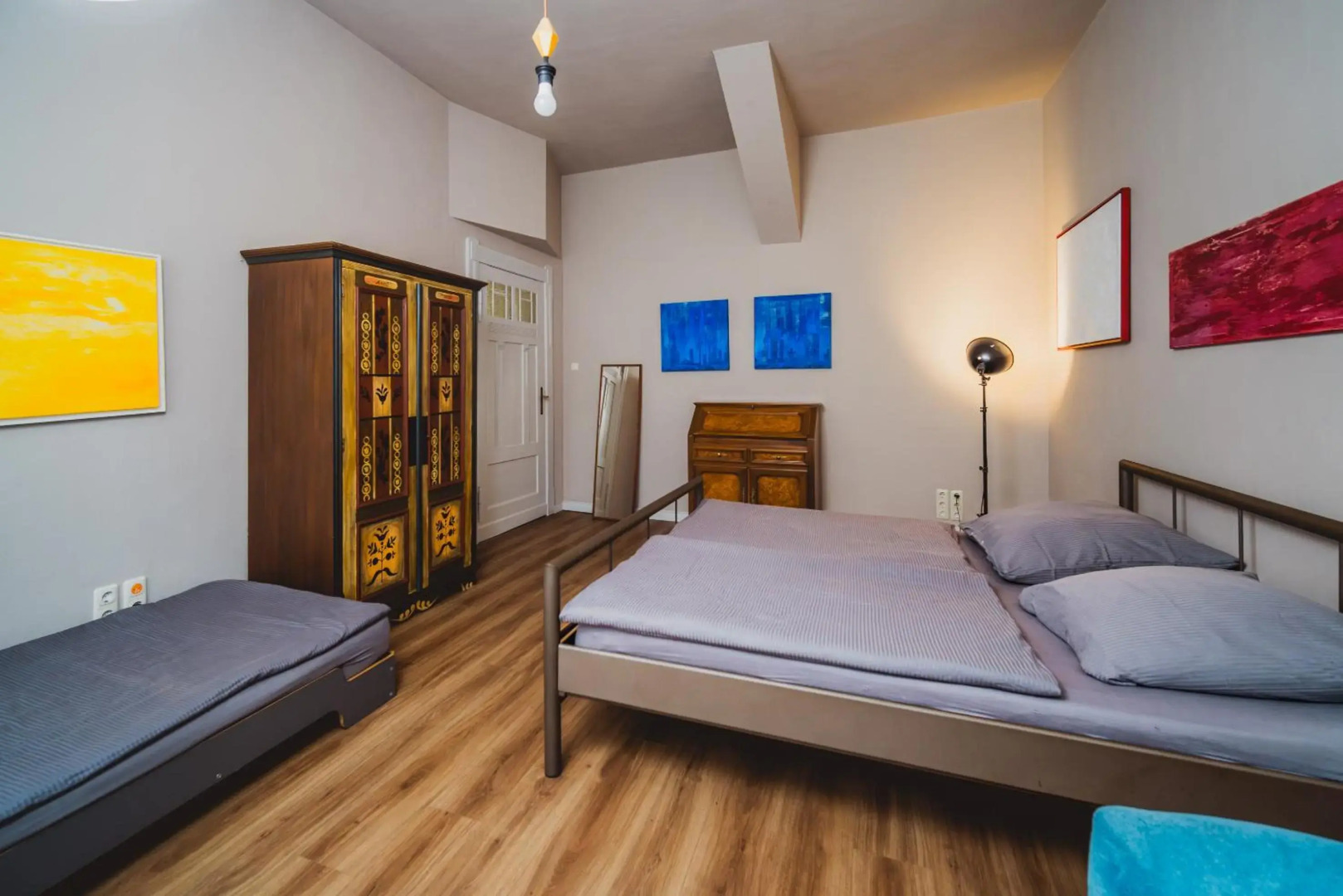 Charmante Altbau-Wohnung zwischen Altstadt und Klinikum mit Parkplatz