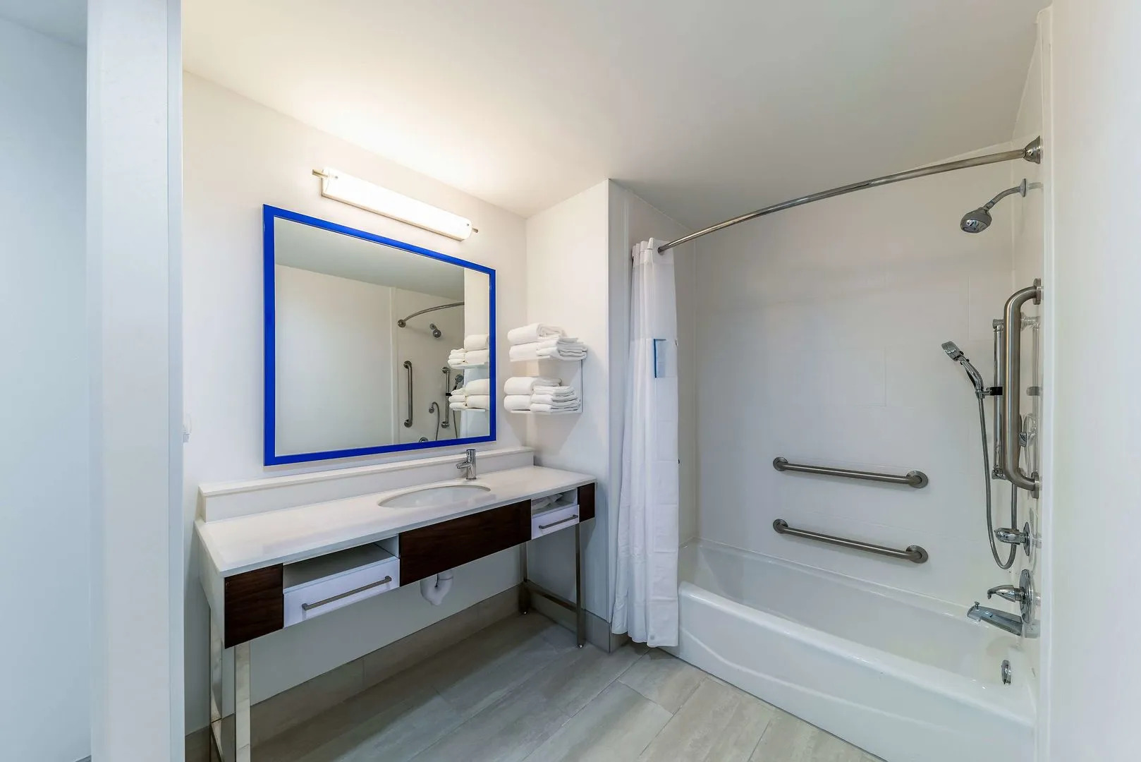 Hampton Inn & Suites Pryor