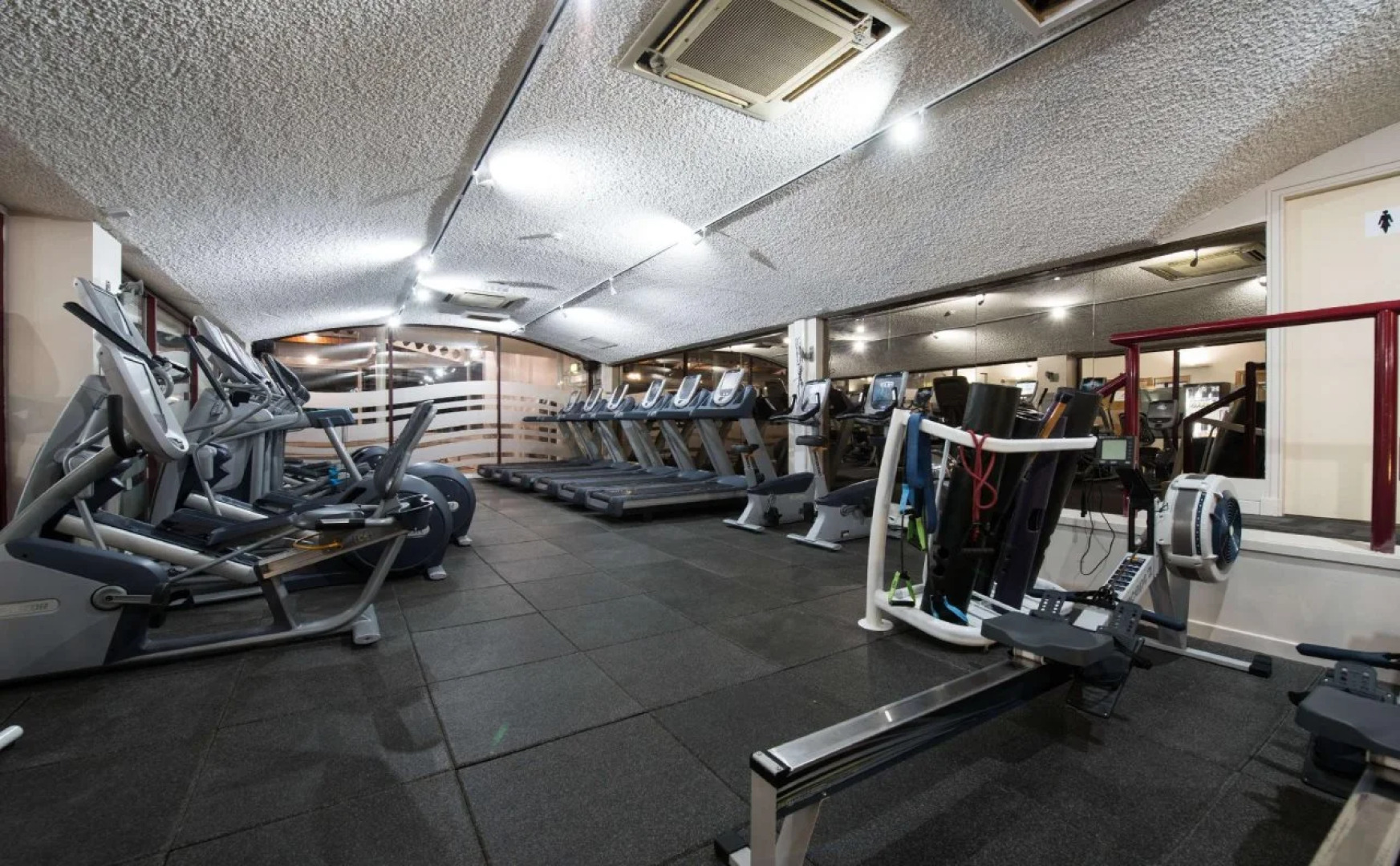 DoubleTree by Hilton Hotel Aberdeen Treetop