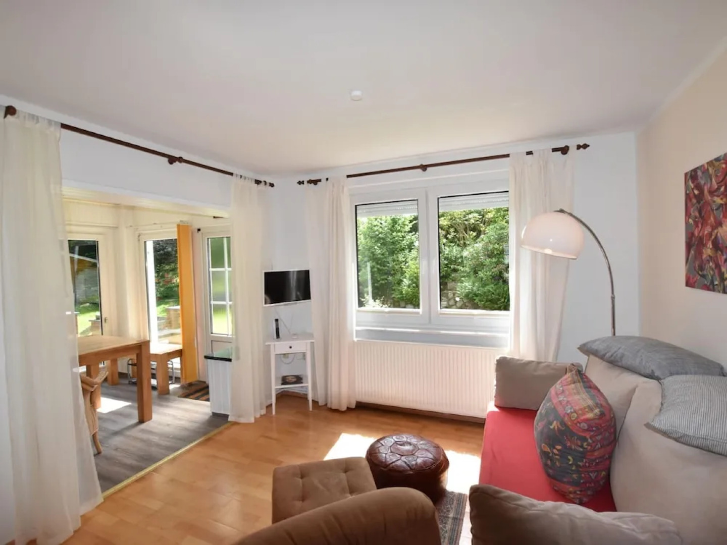 Ferienhaus mit Grossem Garten