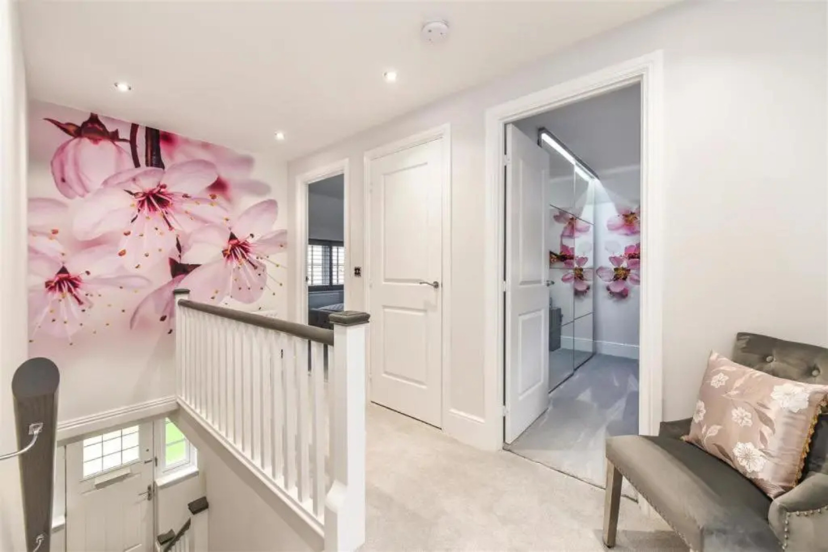 Luxury 4 Bedroom Detached House