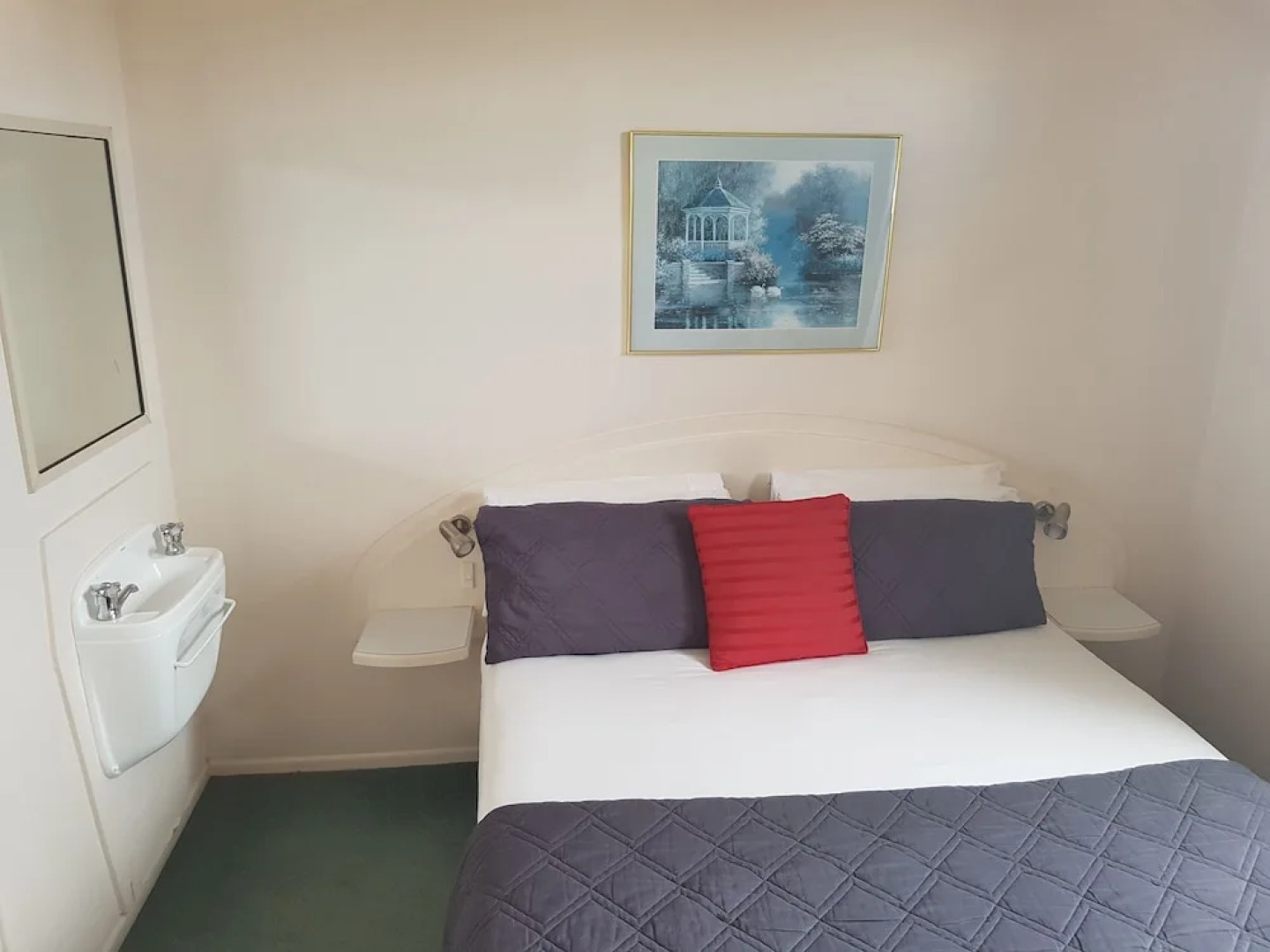 Boulevard Motel & Restaurant