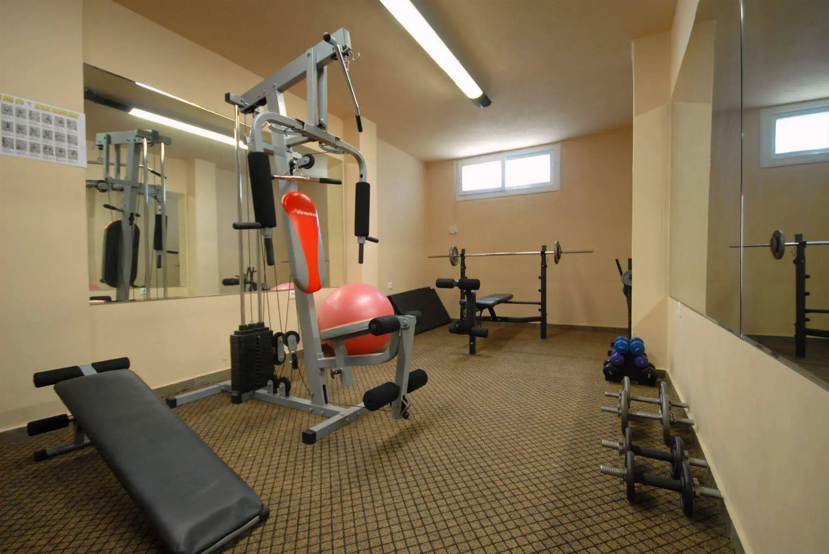 Liana Beach Hotel & Spa