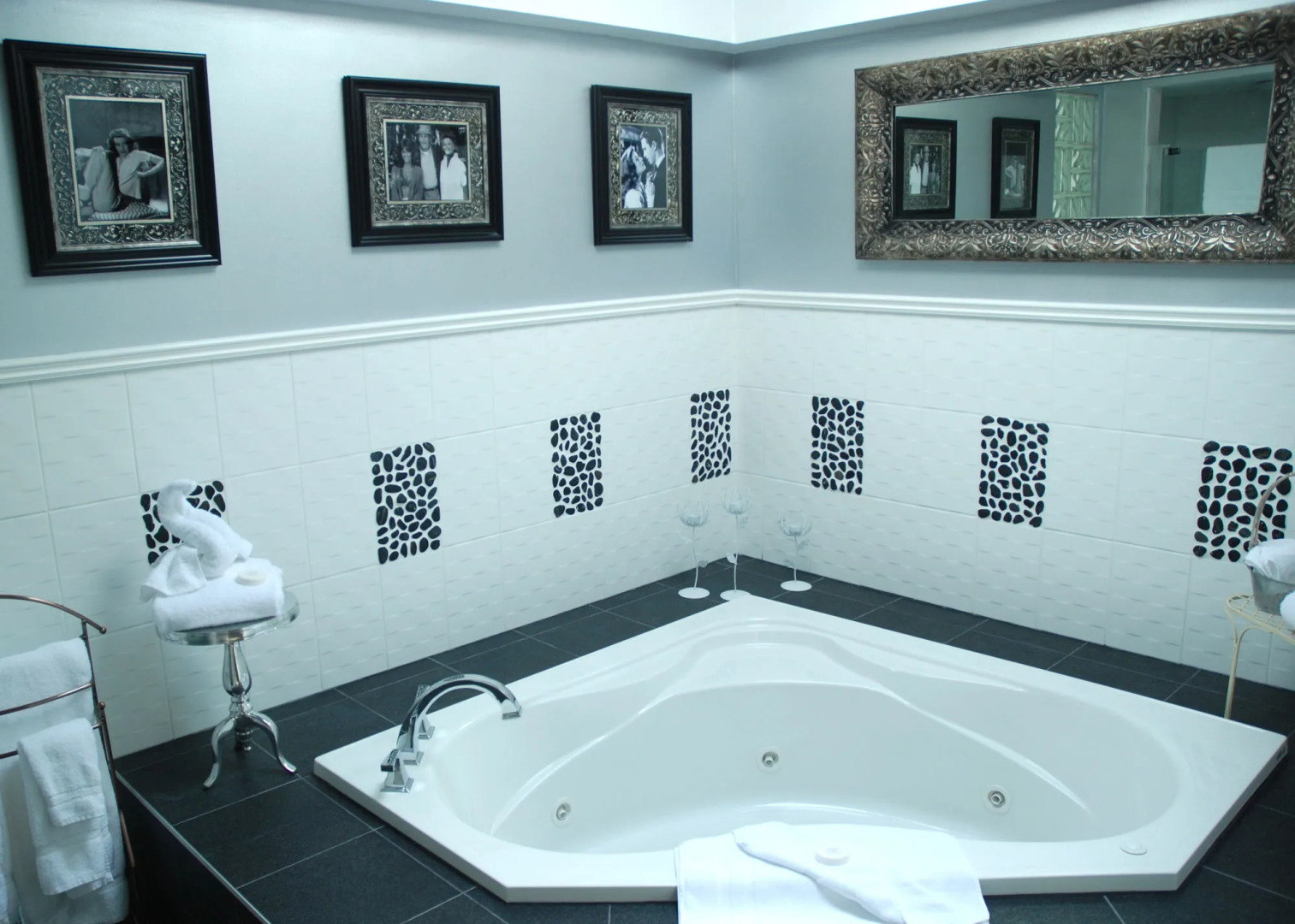 Rosellen Suites At Stanley Park