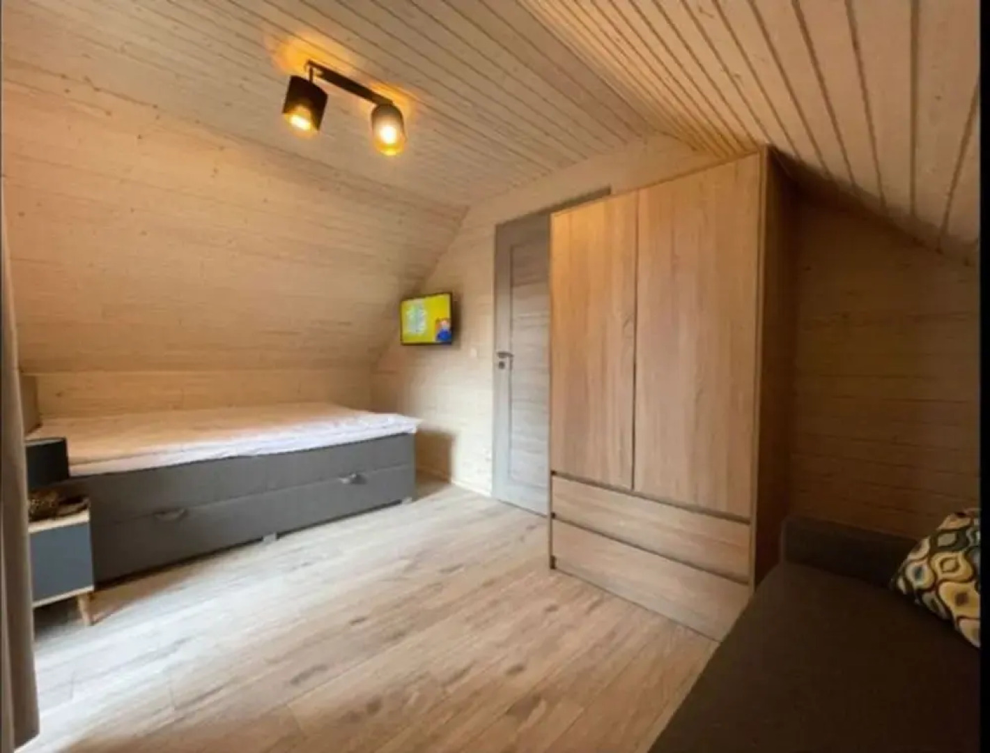 House for 6 With Swimming Pool