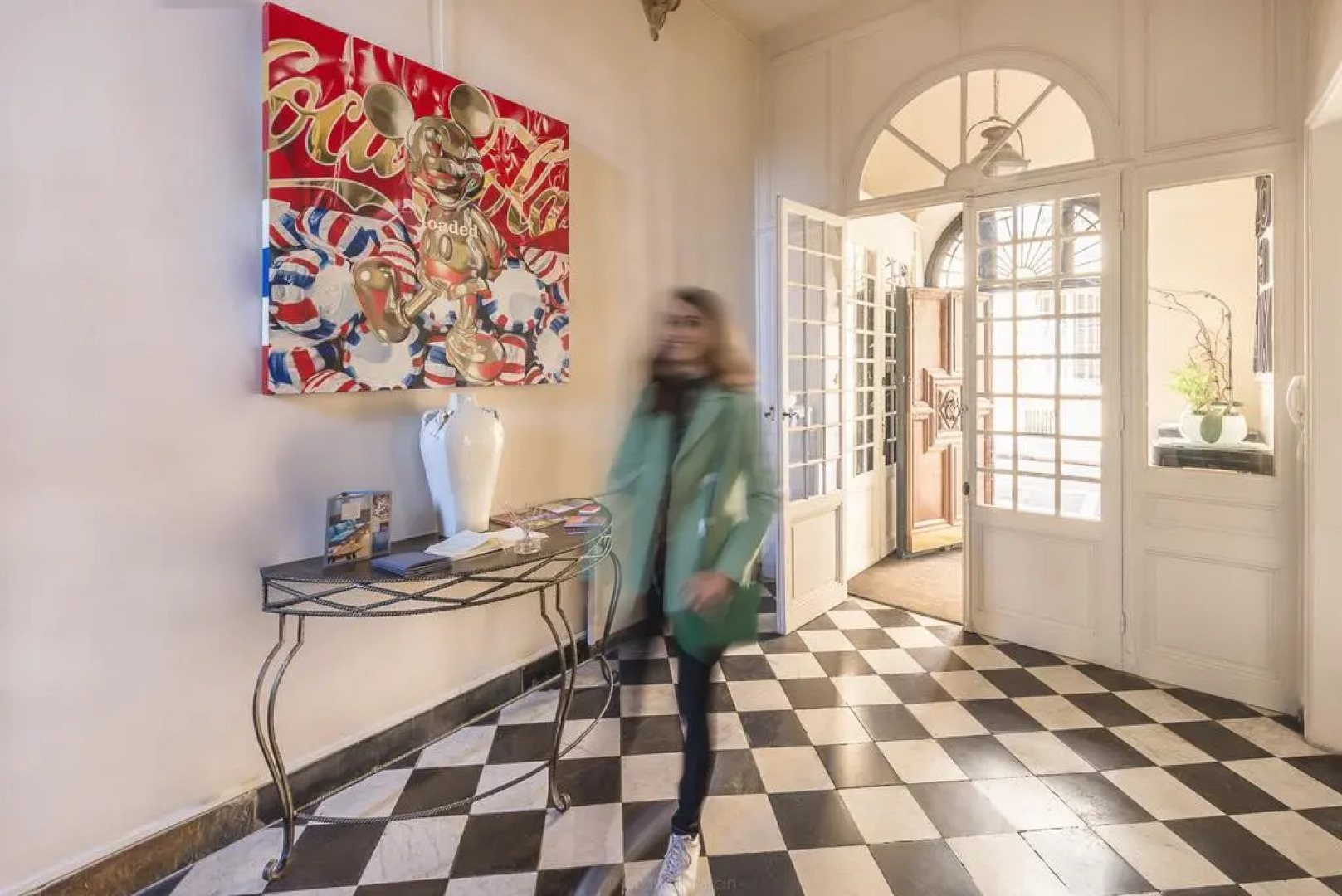 Hôtel Particulier, Le 28