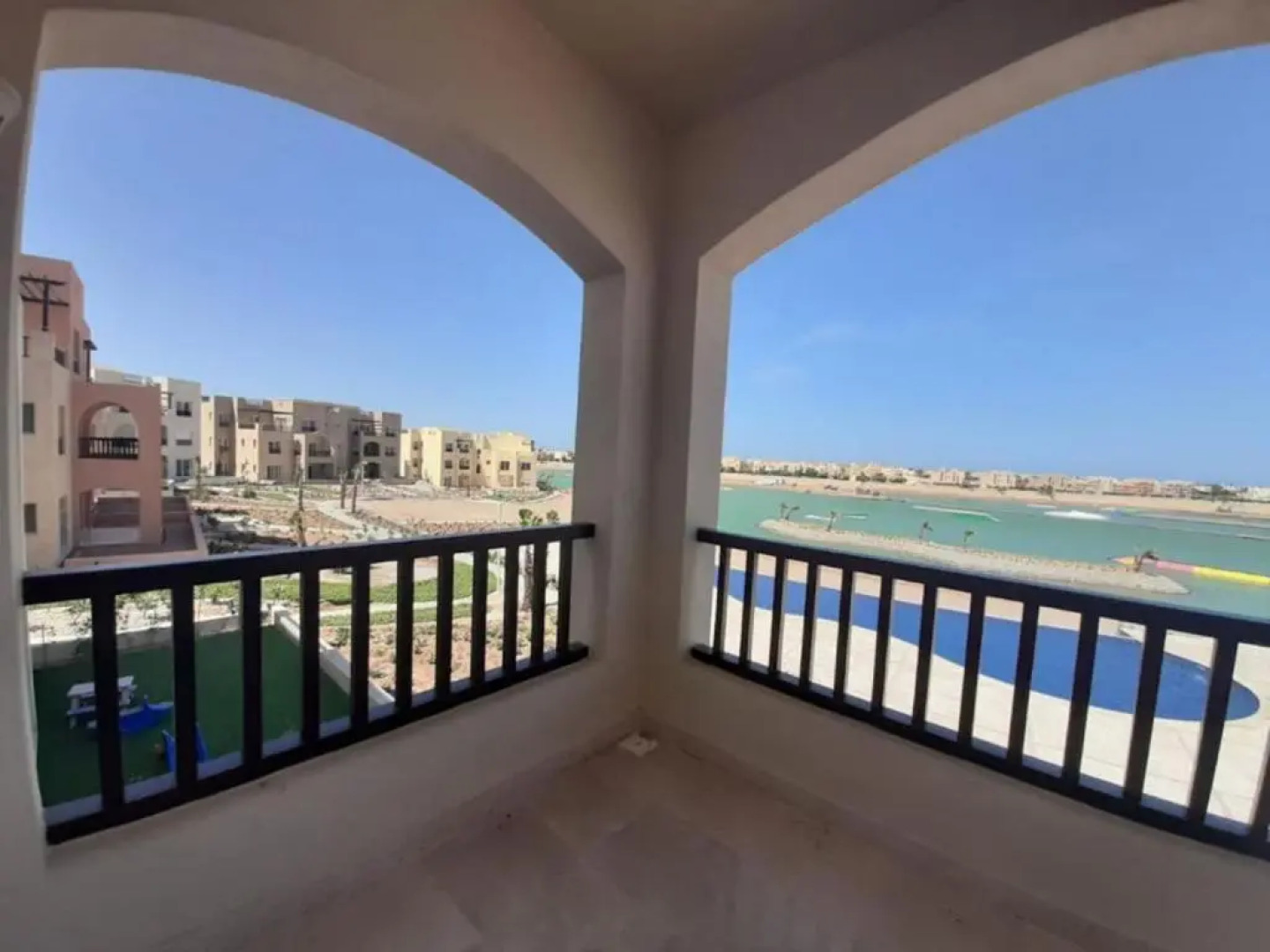 Luxury Three Bedroom Apartment with amazing view