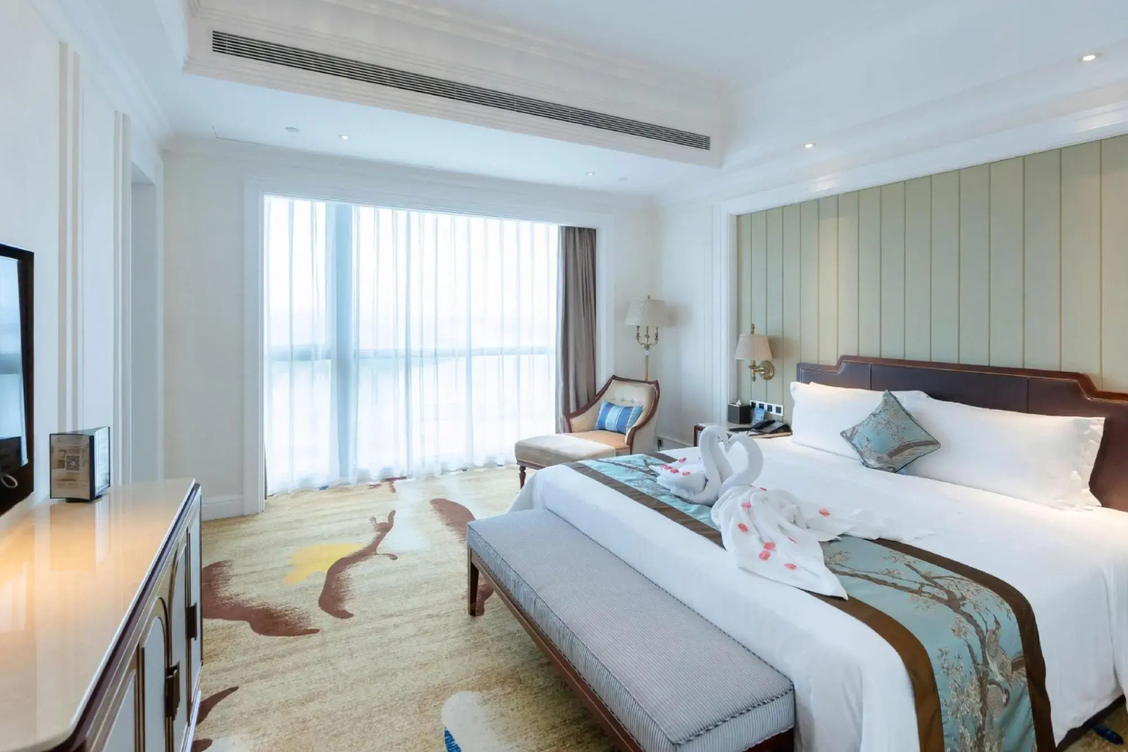 Laibor international hotel