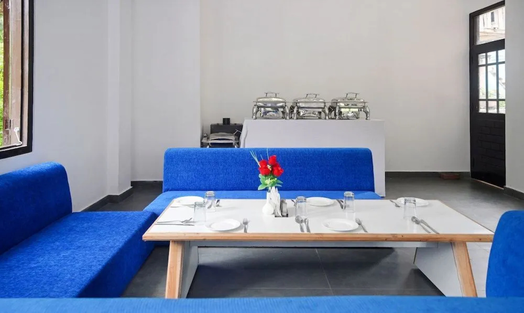 Treebo Trend Woodward II With Mountain View