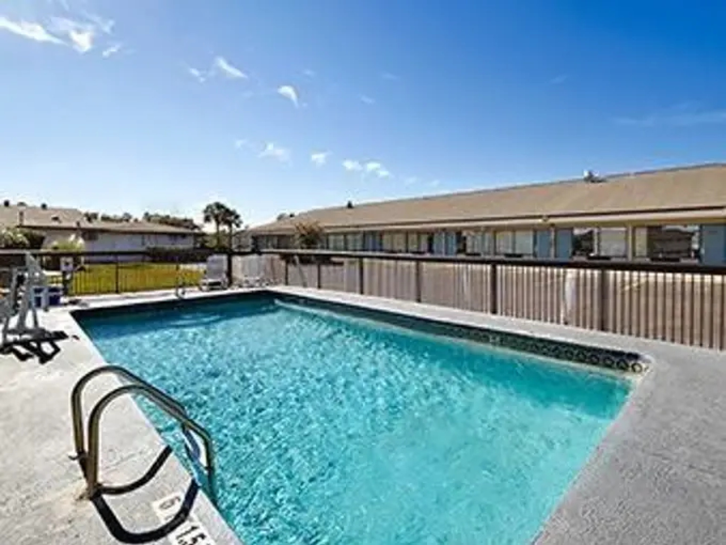 Knights Inn Hinesville