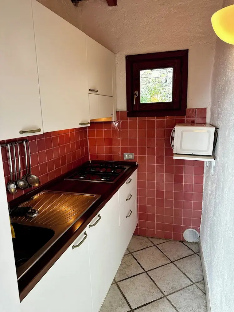 Panoramic Rural House With Garden