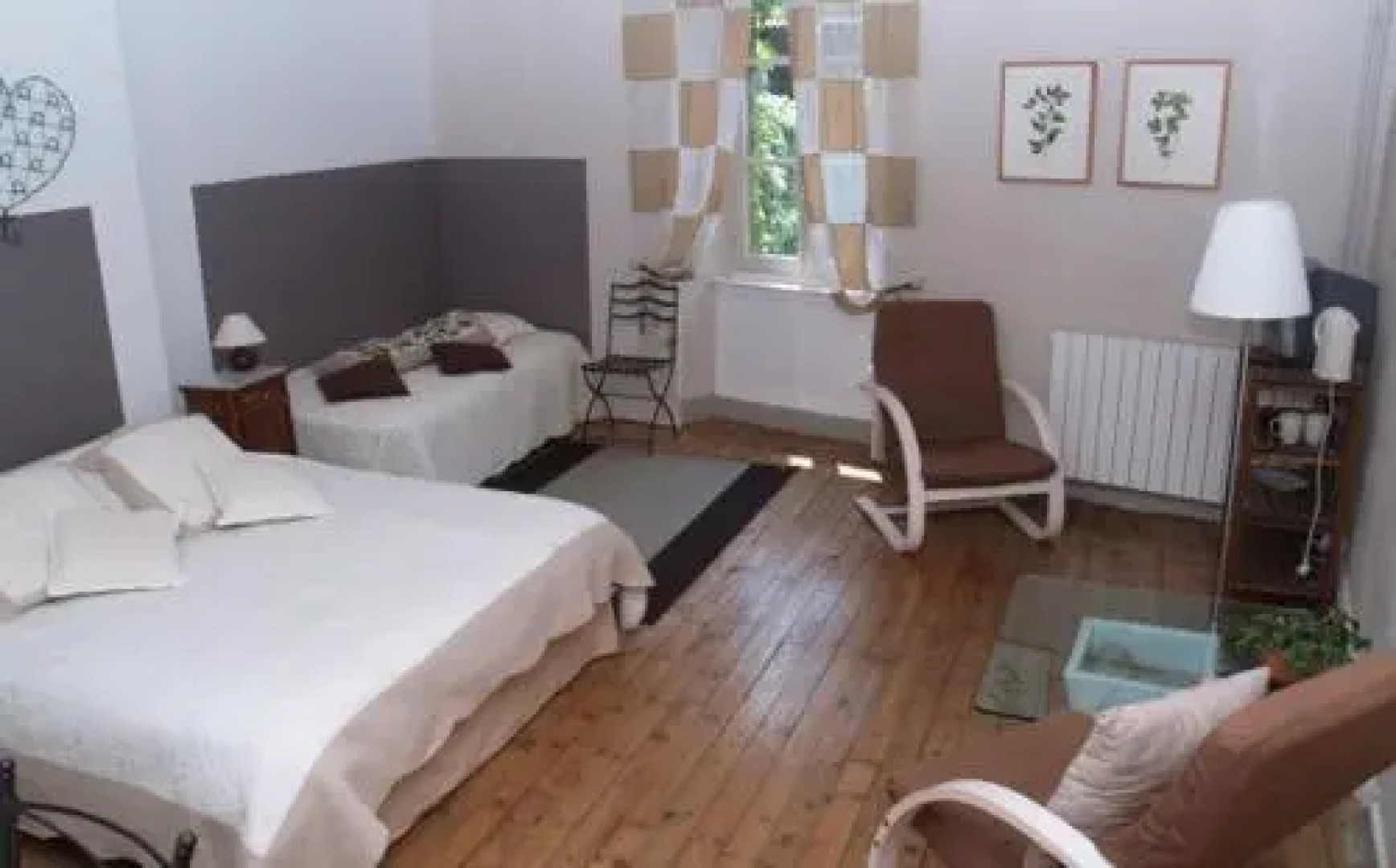 Les Tables De La Fontaine