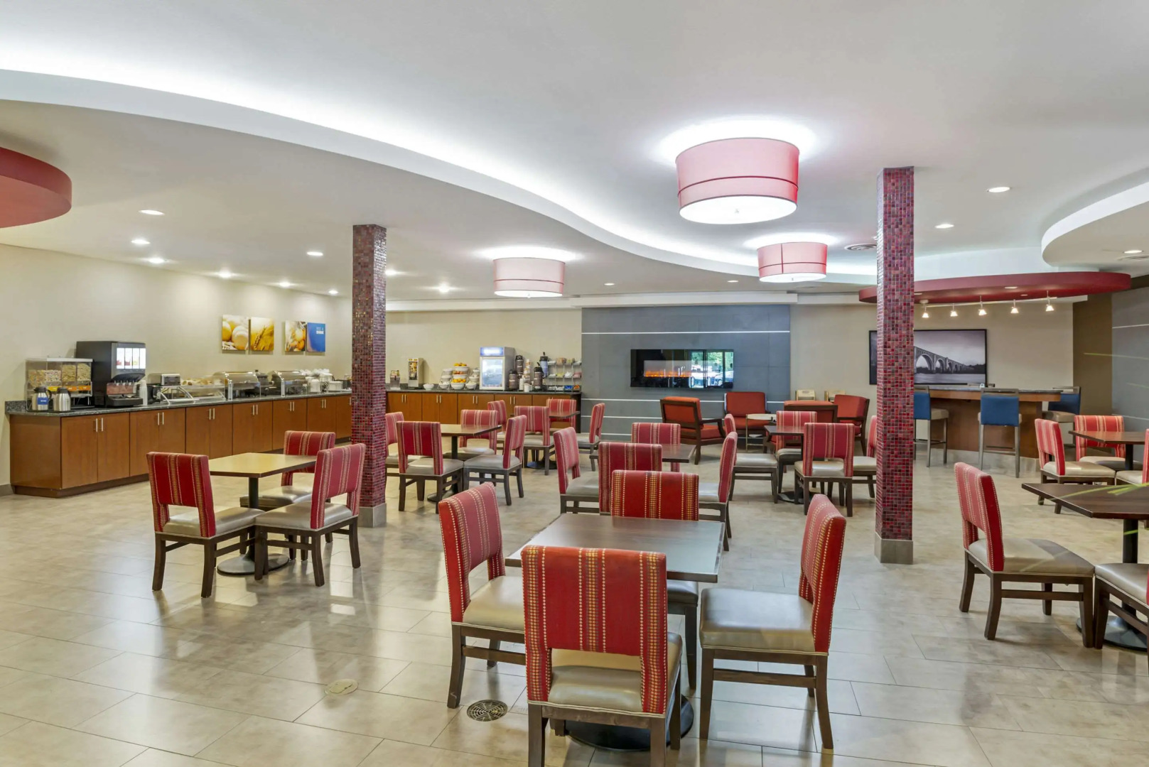 Comfort Suites At Virginia Center Commons