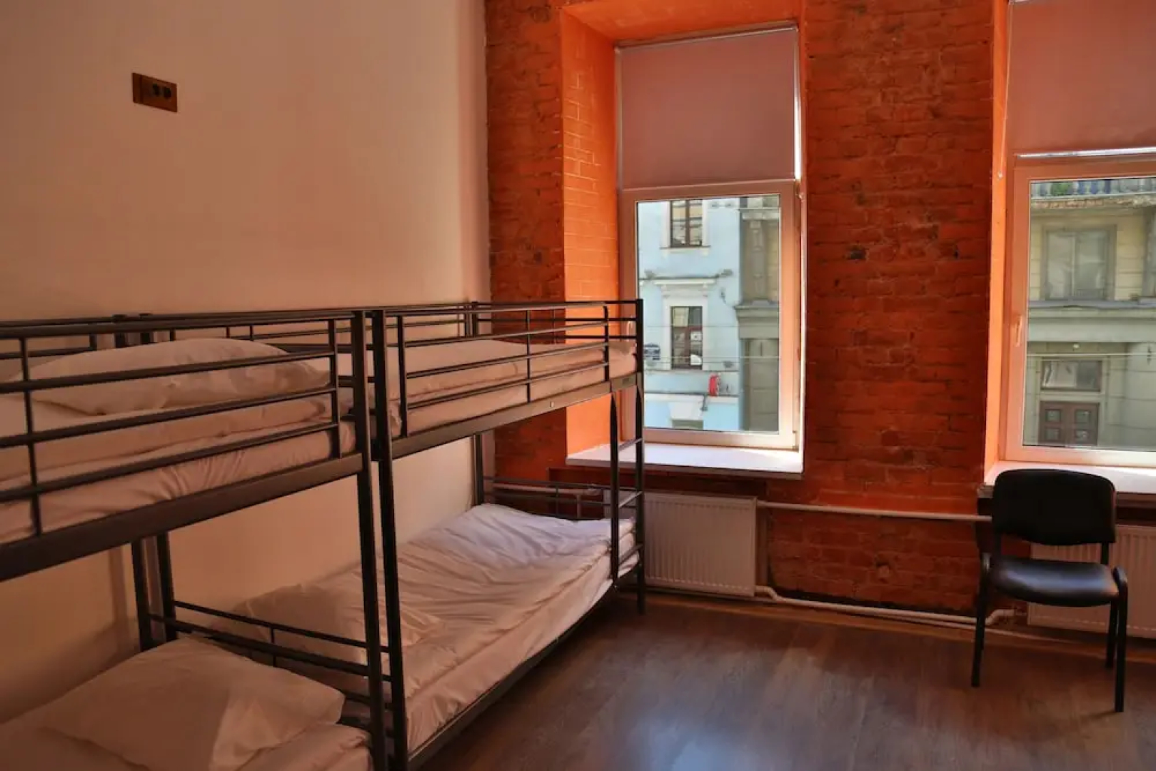 Art Lodging Houses