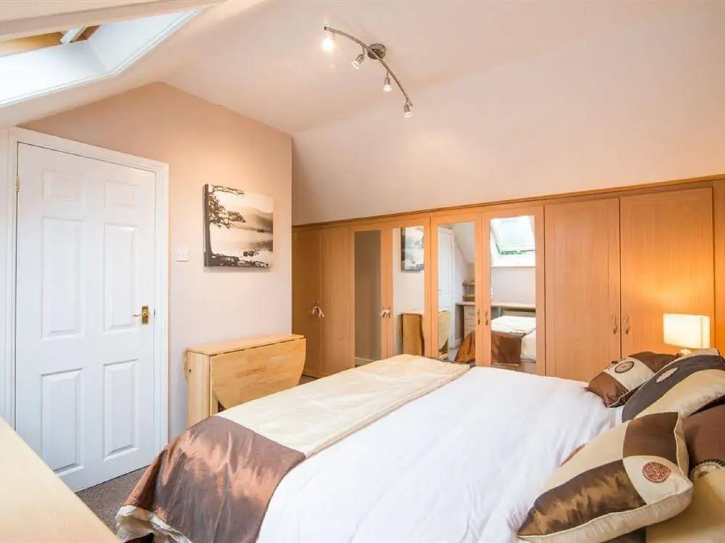 The Loft Apartment at Piggotts Hall