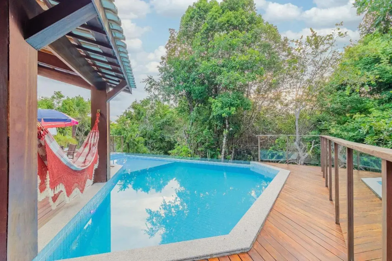 PF07 Casa Alto Padrão 04 Suítes - Praia do Forte