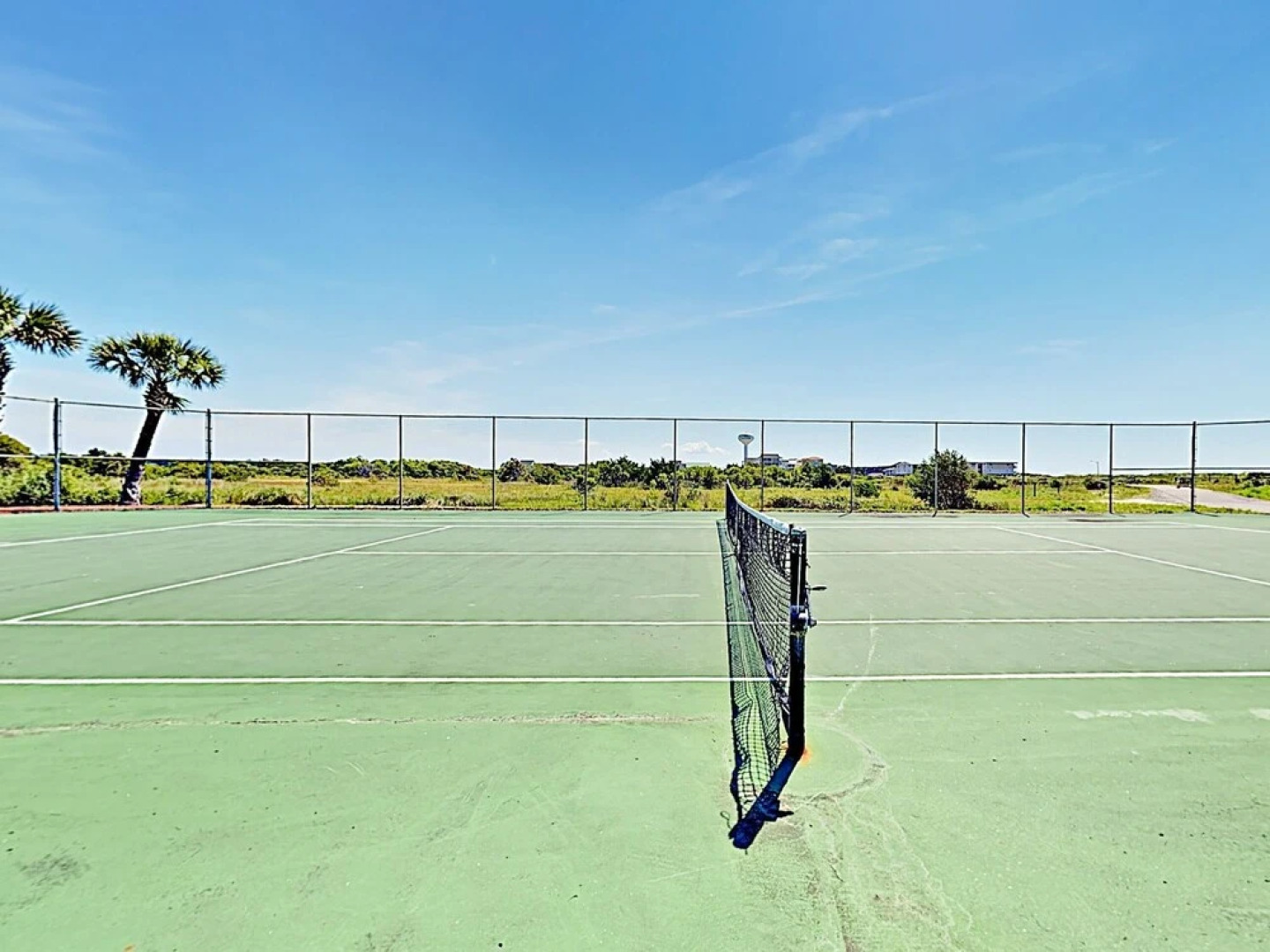 New Listing! Crabby 5: Pool, Hot Tub, Beach, Golf 4 Bedroom Condo