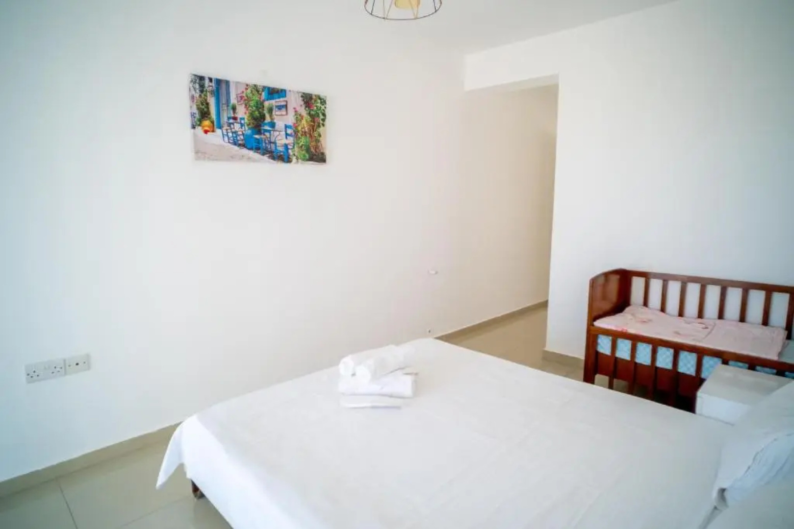 Spacious Three-Bedroom Apartment with Sea View A2