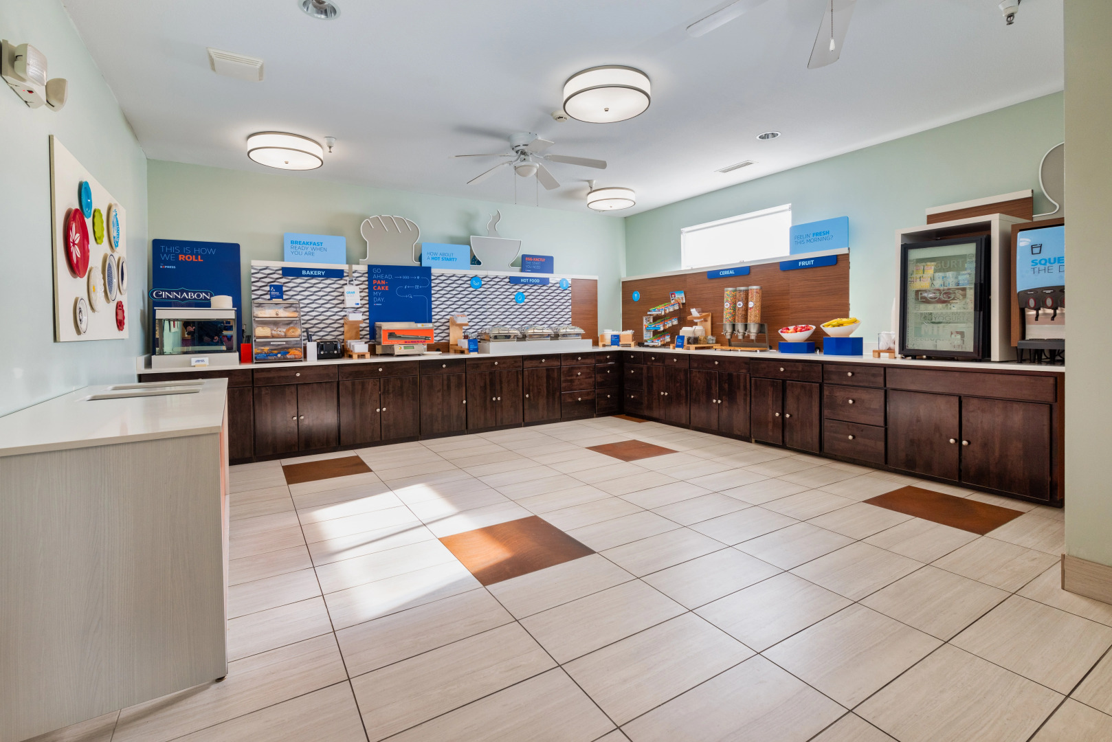 Country Inn & Suites by Radisson, South Haven, MI