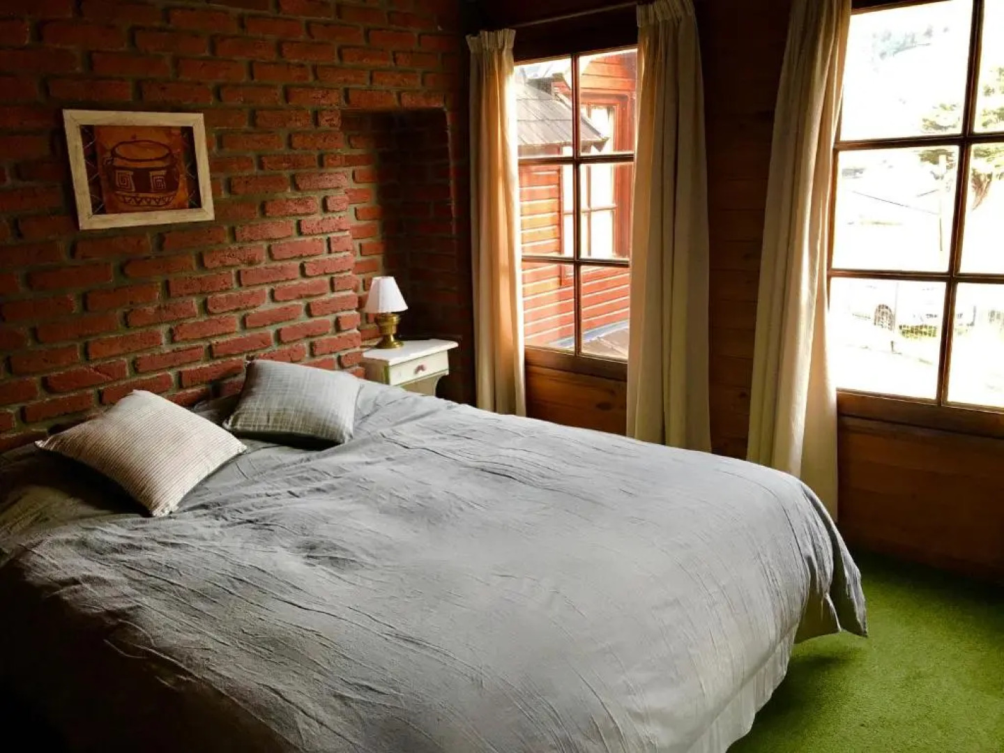 Cabaña frente al lago