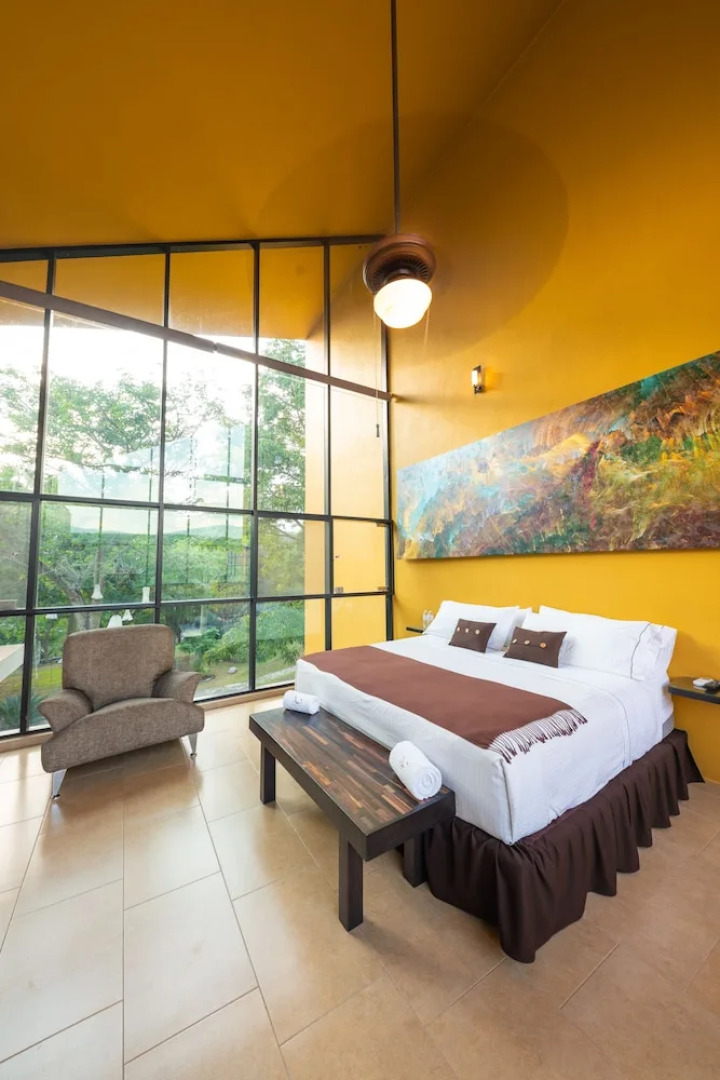 Casa Ave del Risco (Villa con río y cascada al interior)