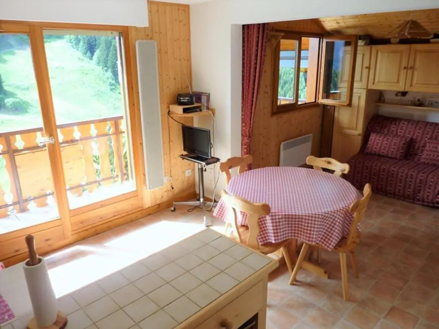 Appartement Le Biot, 2 pièces, 6 personnes - FR-1-573-104