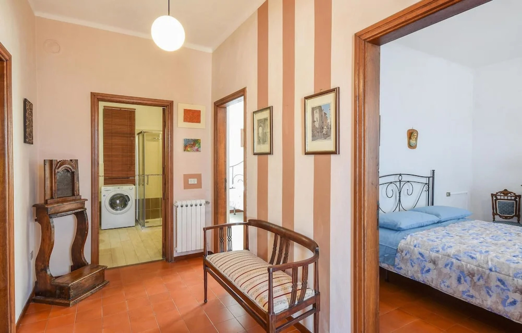 Beautiful Home in Santo Stefano Magra With Wifi and 2 Bedrooms