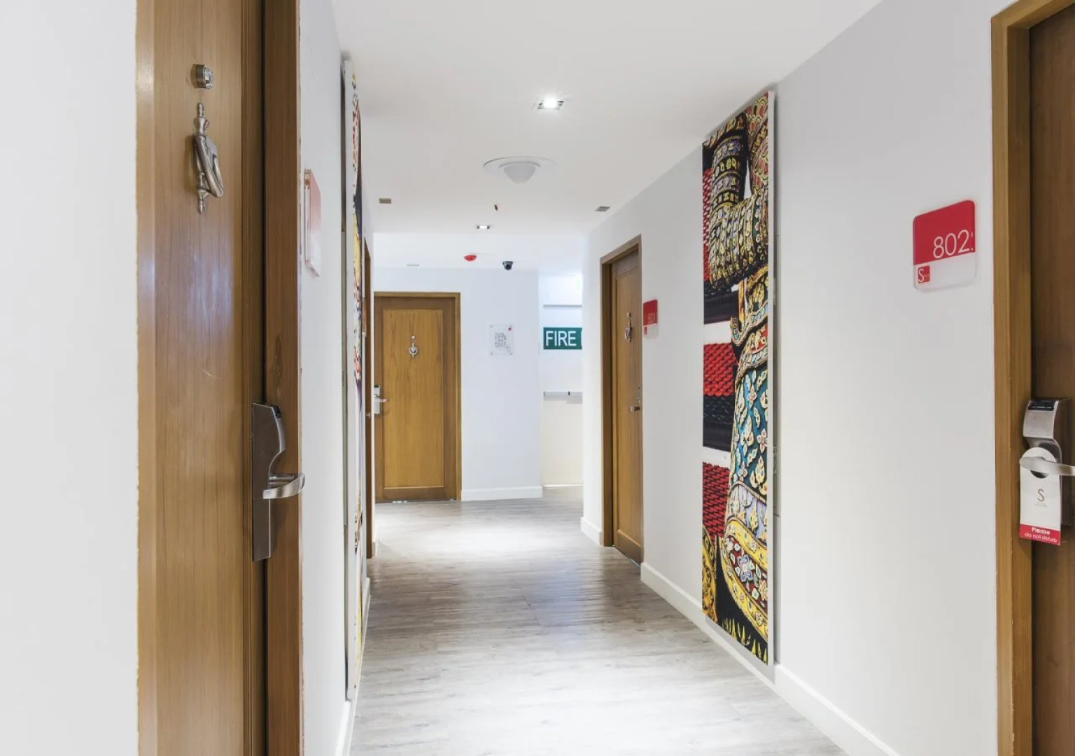 S Box Sukhumvit Hotel