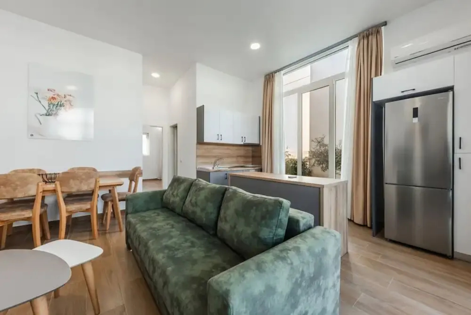 Garden View Apartment - Karafili