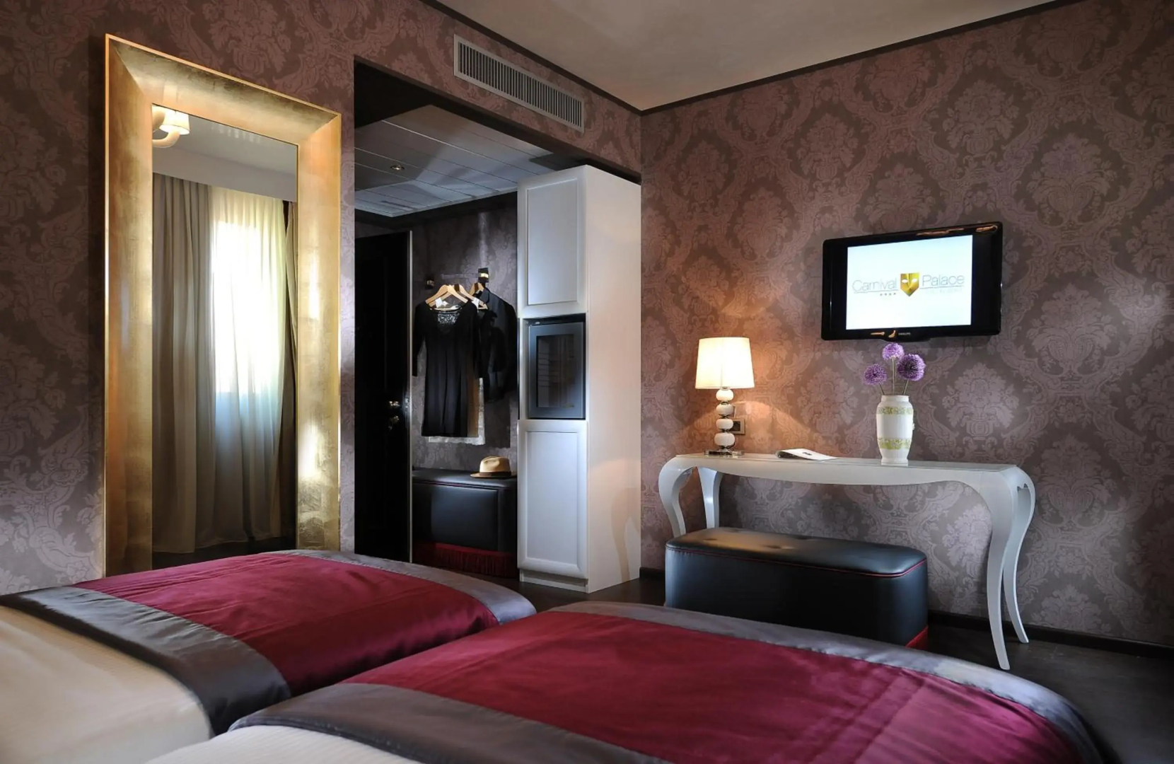 Carnival Palace Hotel