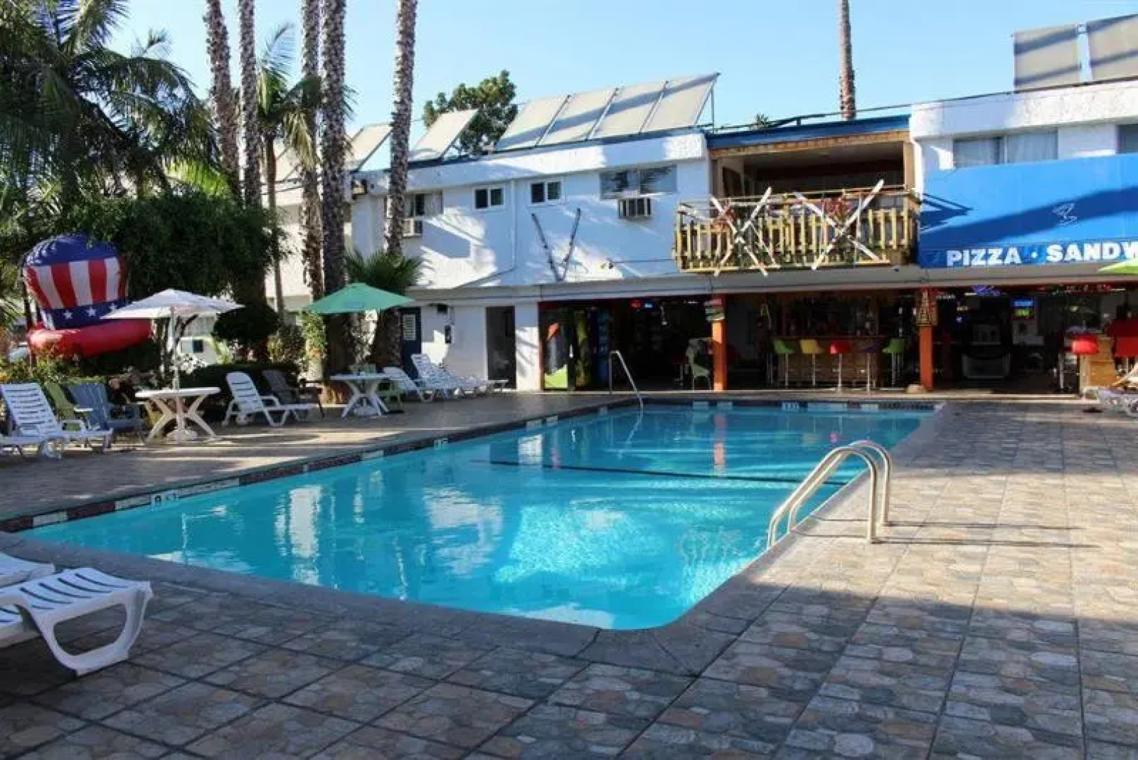 Tradewinds All Suite Hotel