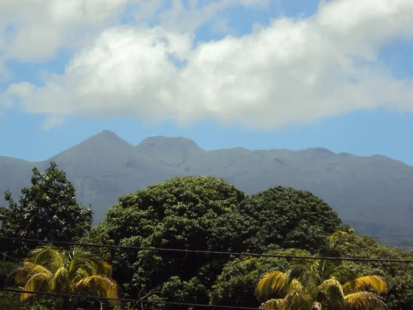 Apartment With one Bedroom in Capesterre Belle Eau, With Wonderful Mountain View, Balcony and Wifi - 7 km From the Beach