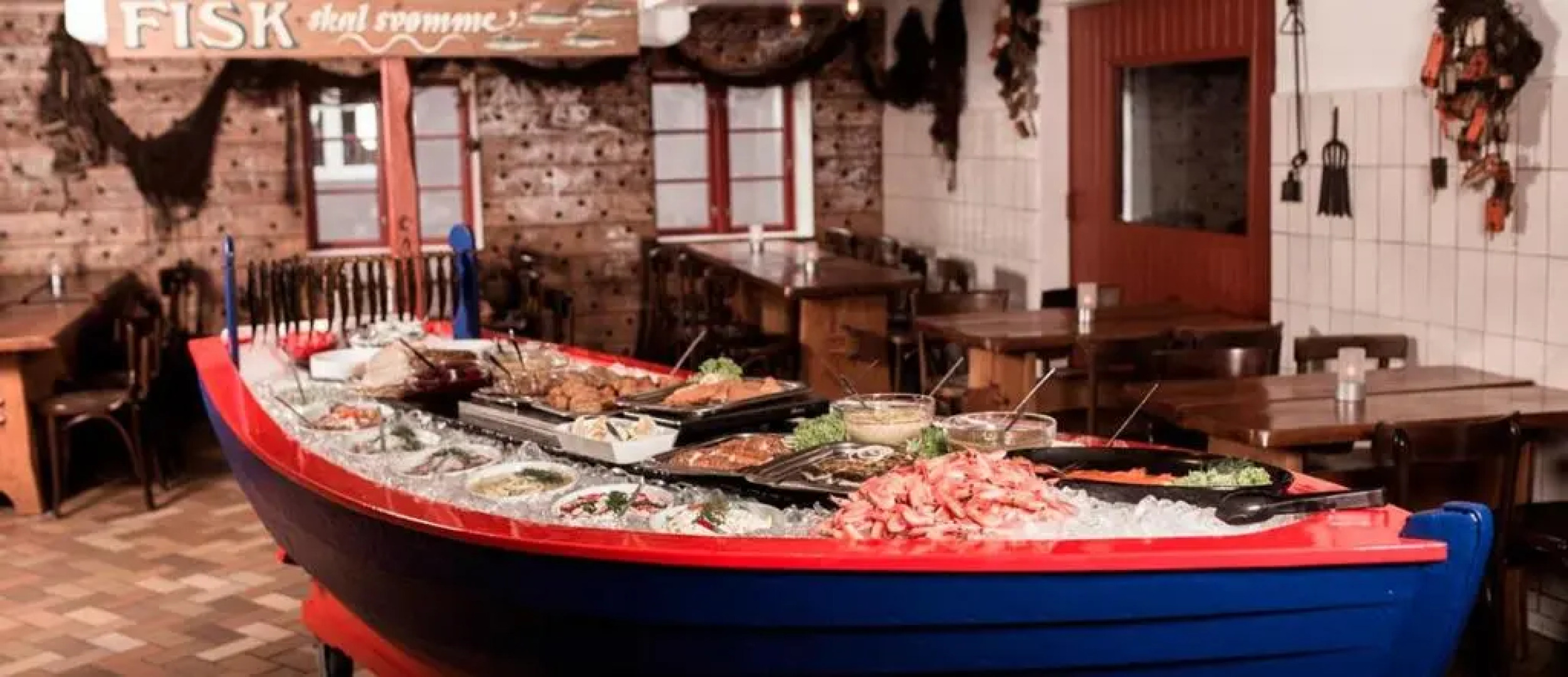 The 'Loft' Apartment- "Den Gule Svane" Guest House - near Rønne & Beach