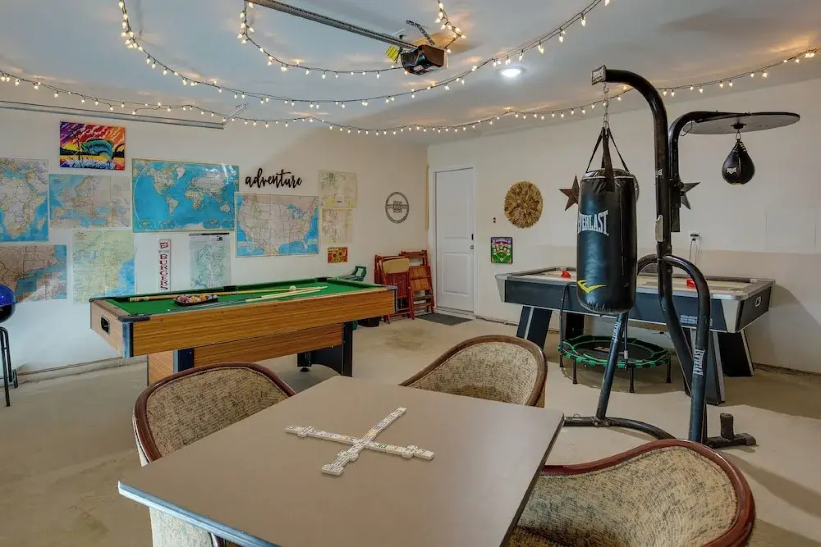 Game Room + Walk to Beach: Gun Barrel City Gem!