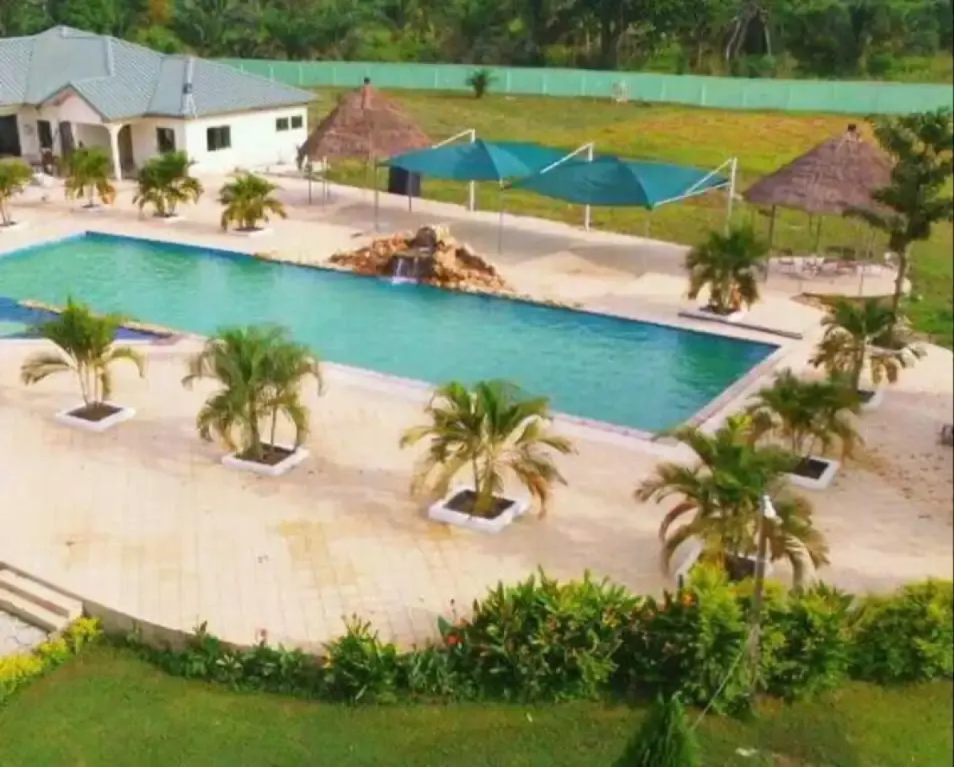 Majestic Ville Hotel Resort