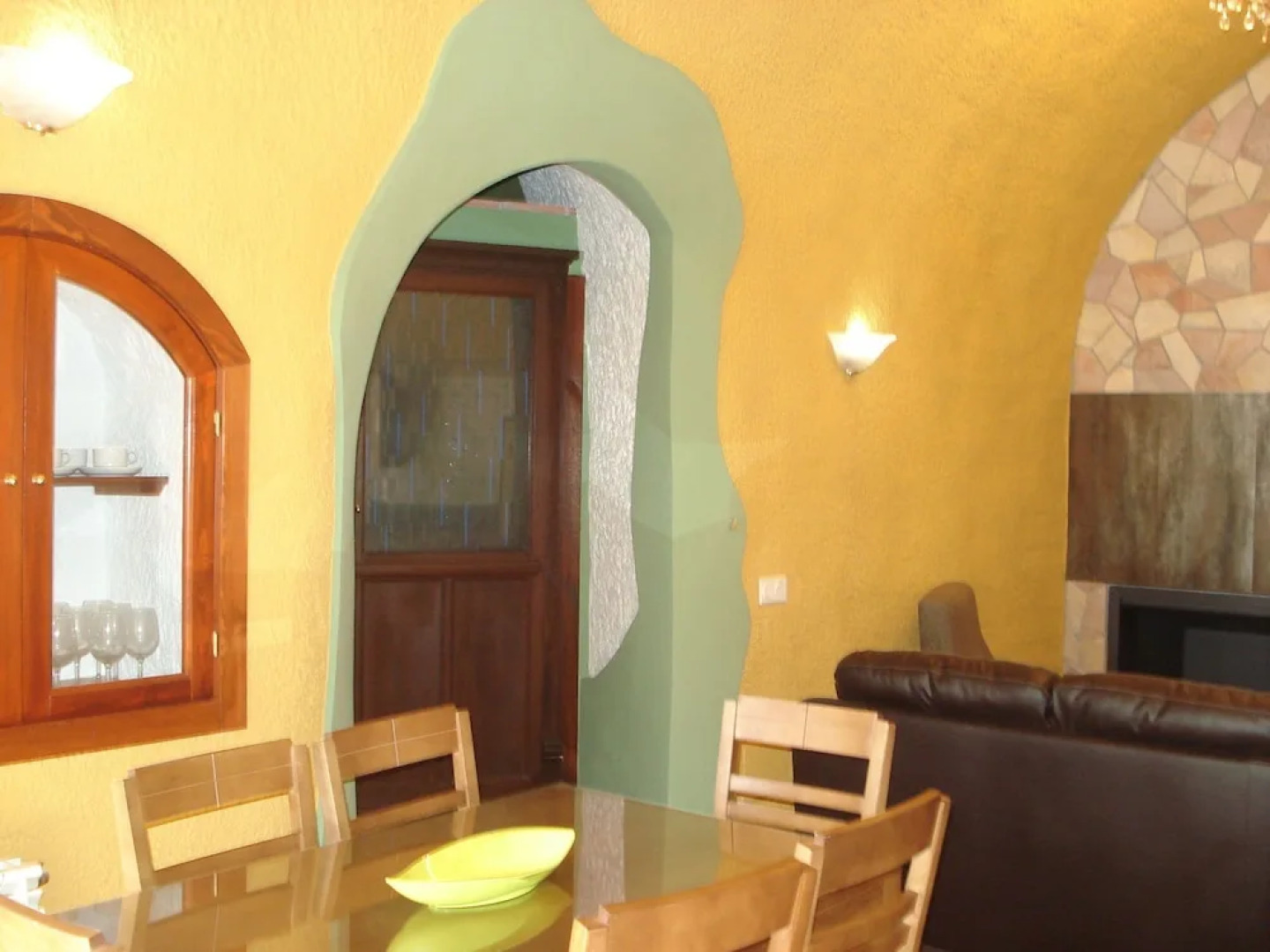 Special Cave House With a Fireplace, Near Sierra Nevada