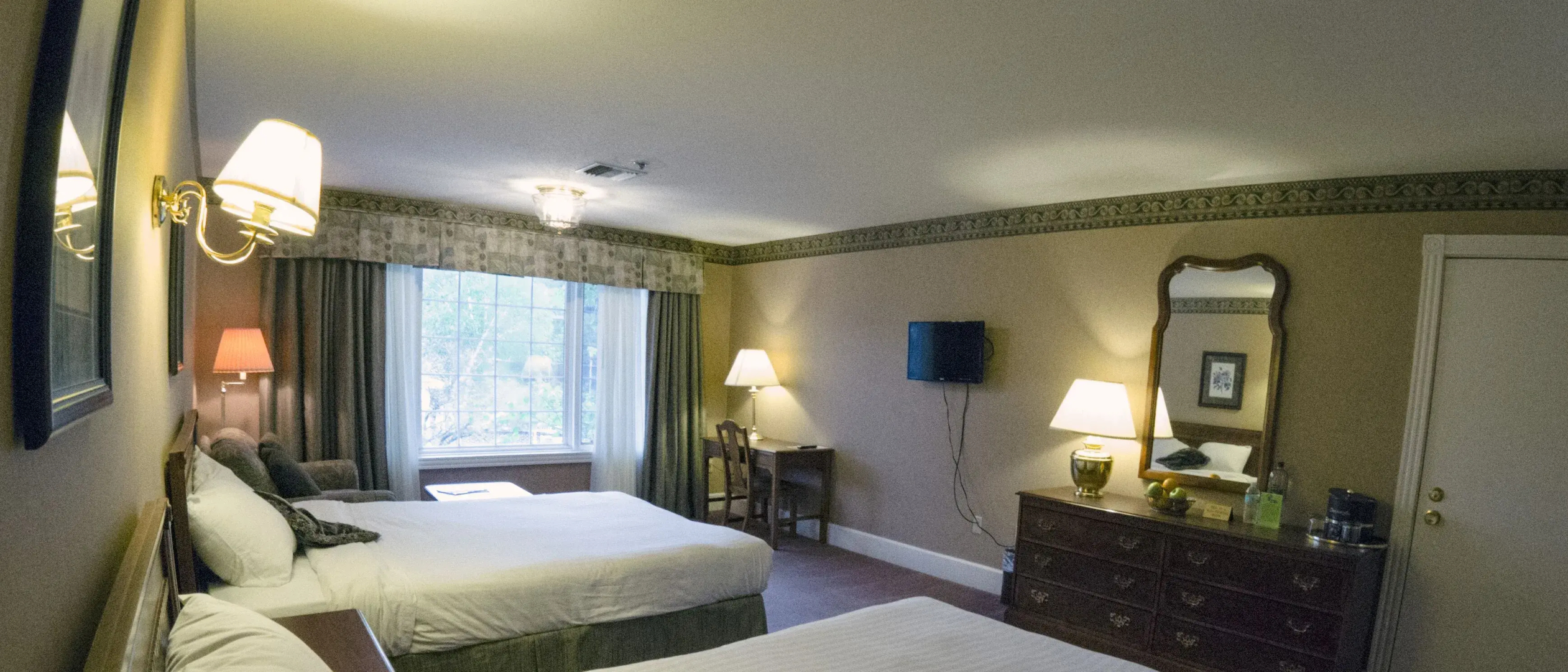 Phoenix Inn Resort