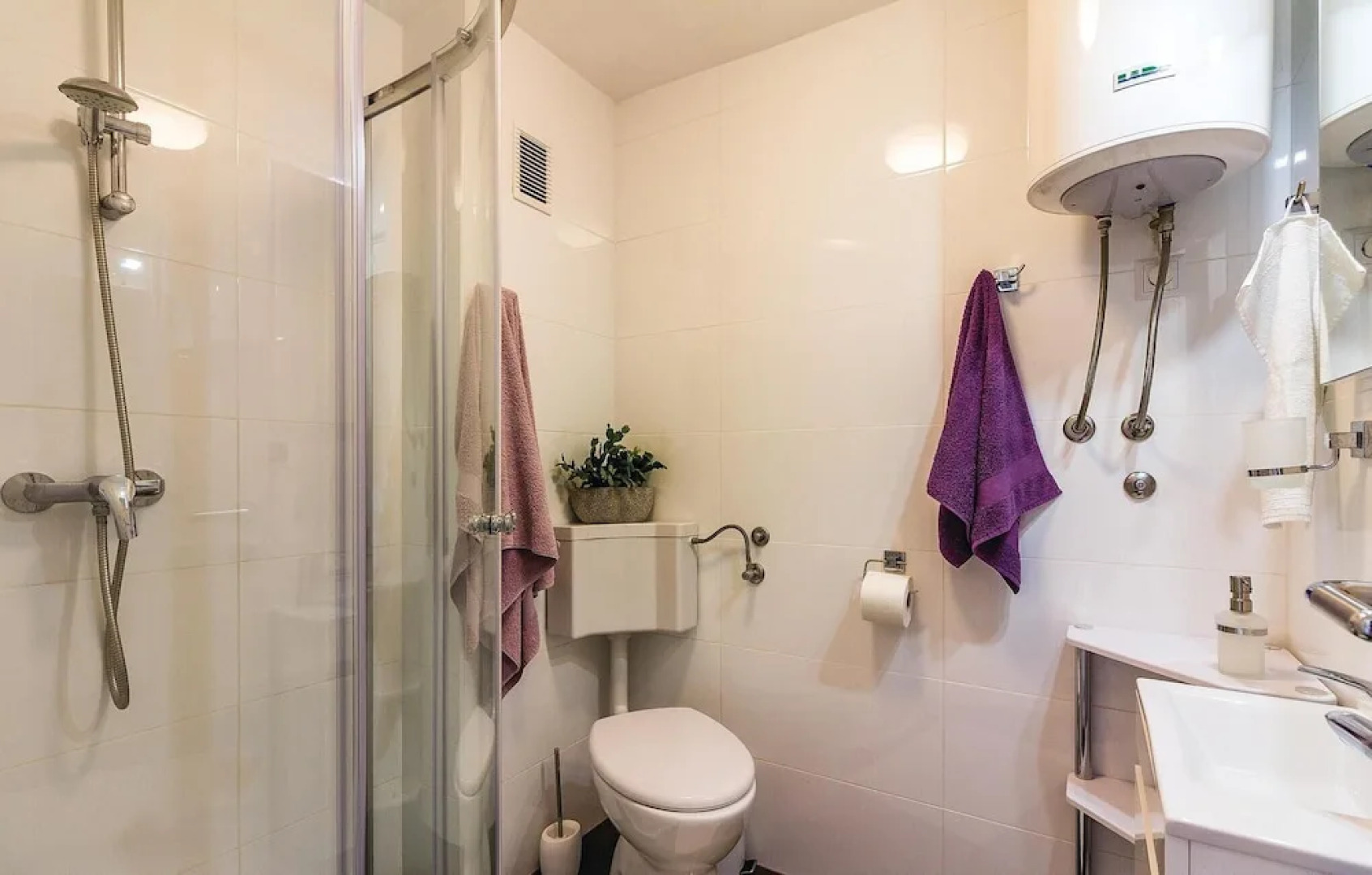 Beautiful Home in Medulin With Wifi and 4 Bedrooms