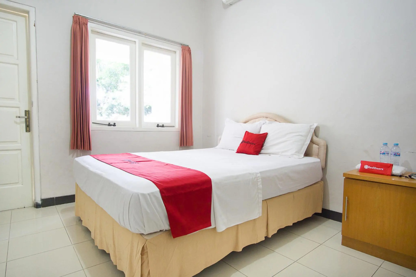 RedDoorz near Rumah Sakit Baptis Kediri