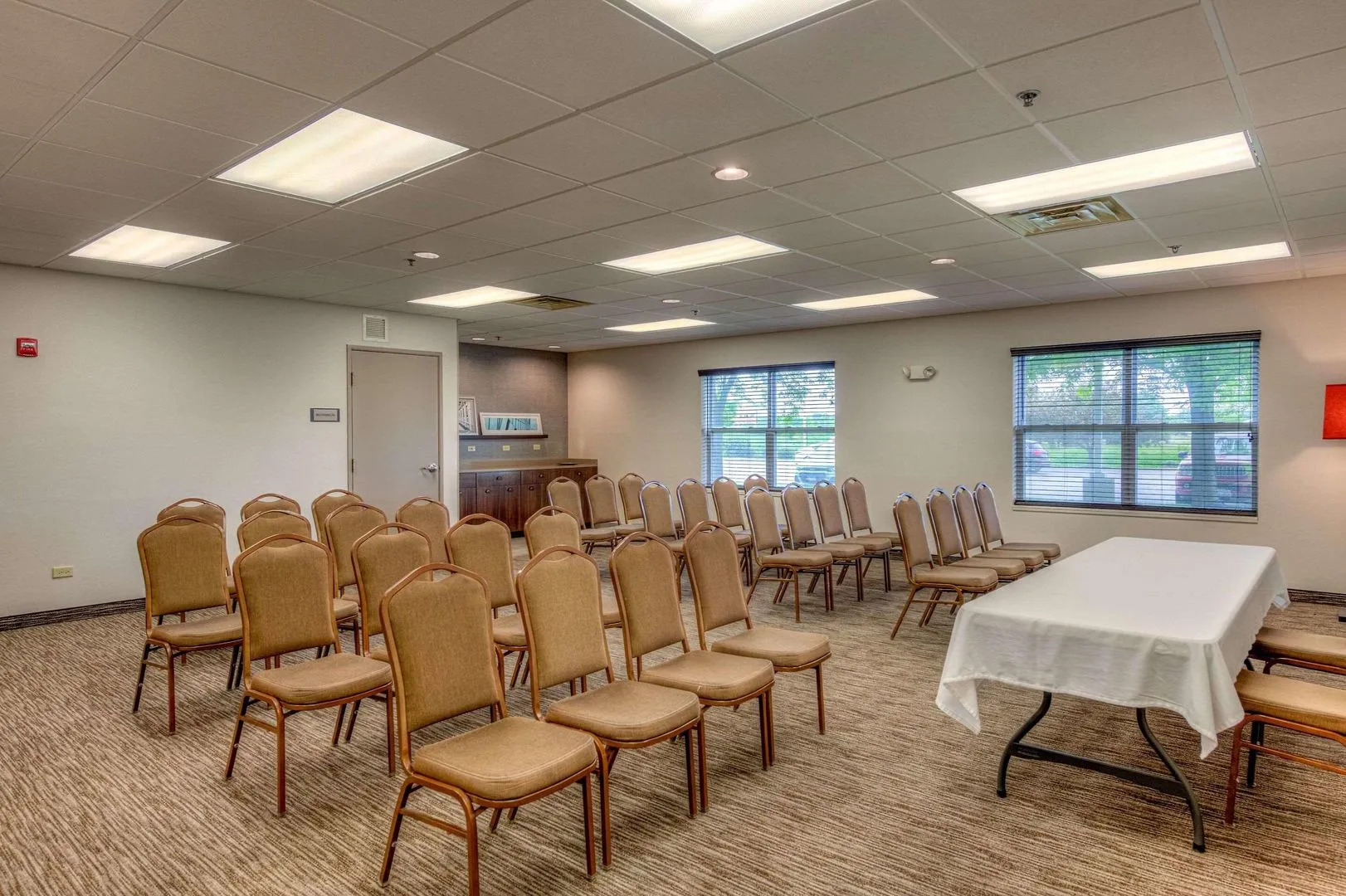 Country Inn & Suites by Radisson, Crystal Lake, IL