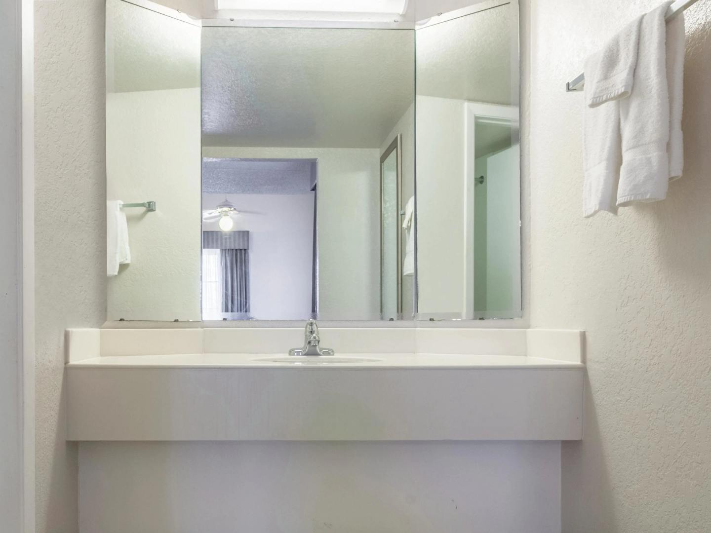 La Quinta Inn By Wyndham New Orleans West Bank / Gretna