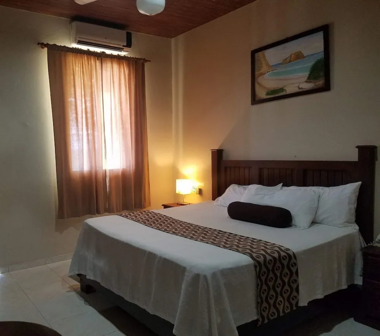 Hotel Marbella Montecristi