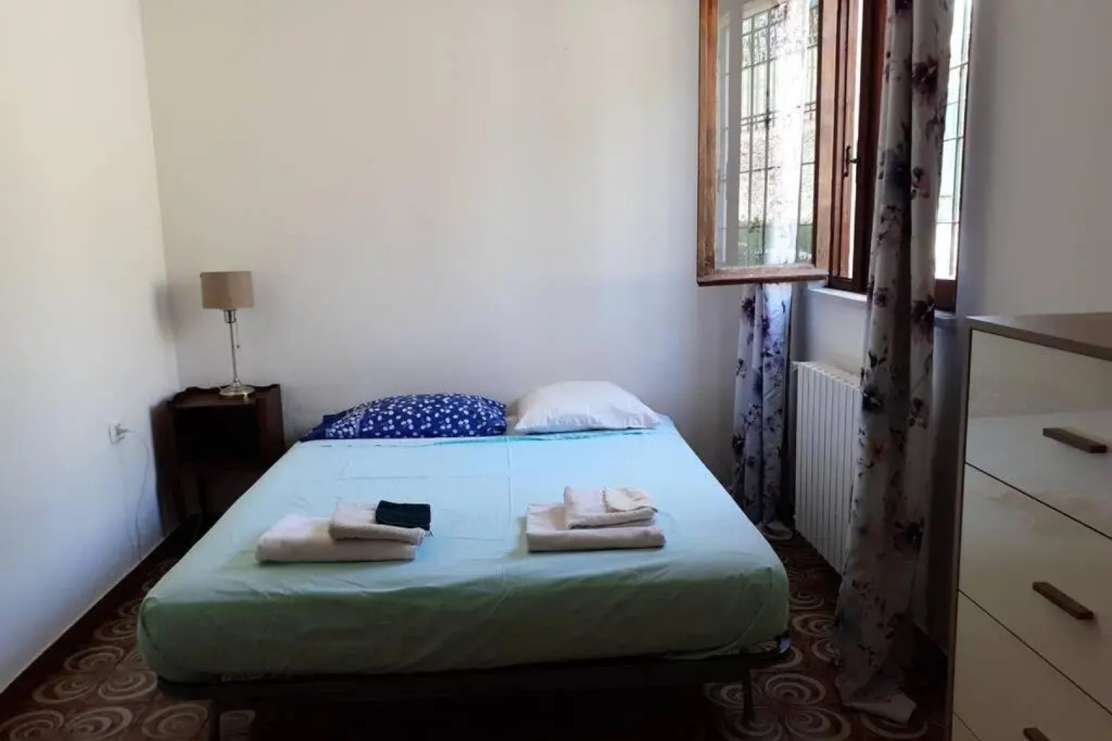 Lovely little flat at 5min walking to the Lake