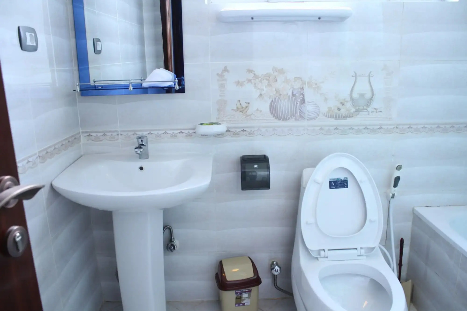 Oasis Hotel Apartment