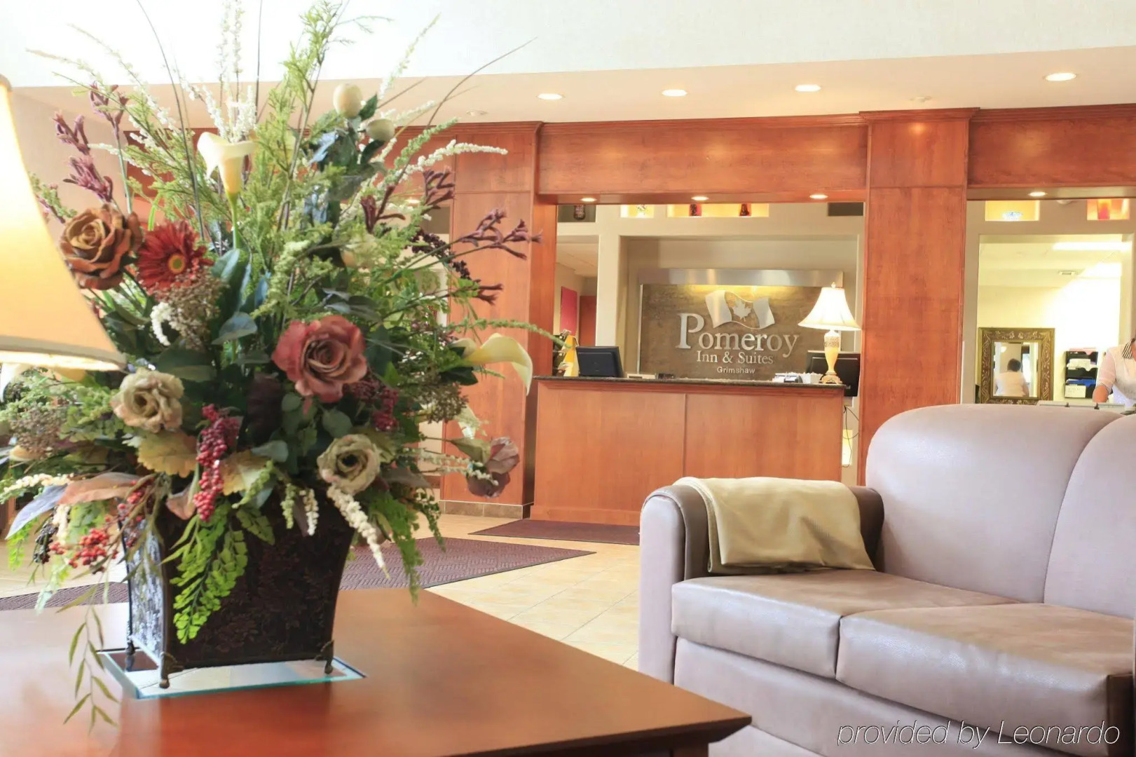 Coast Grimshaw Hotel & Suites