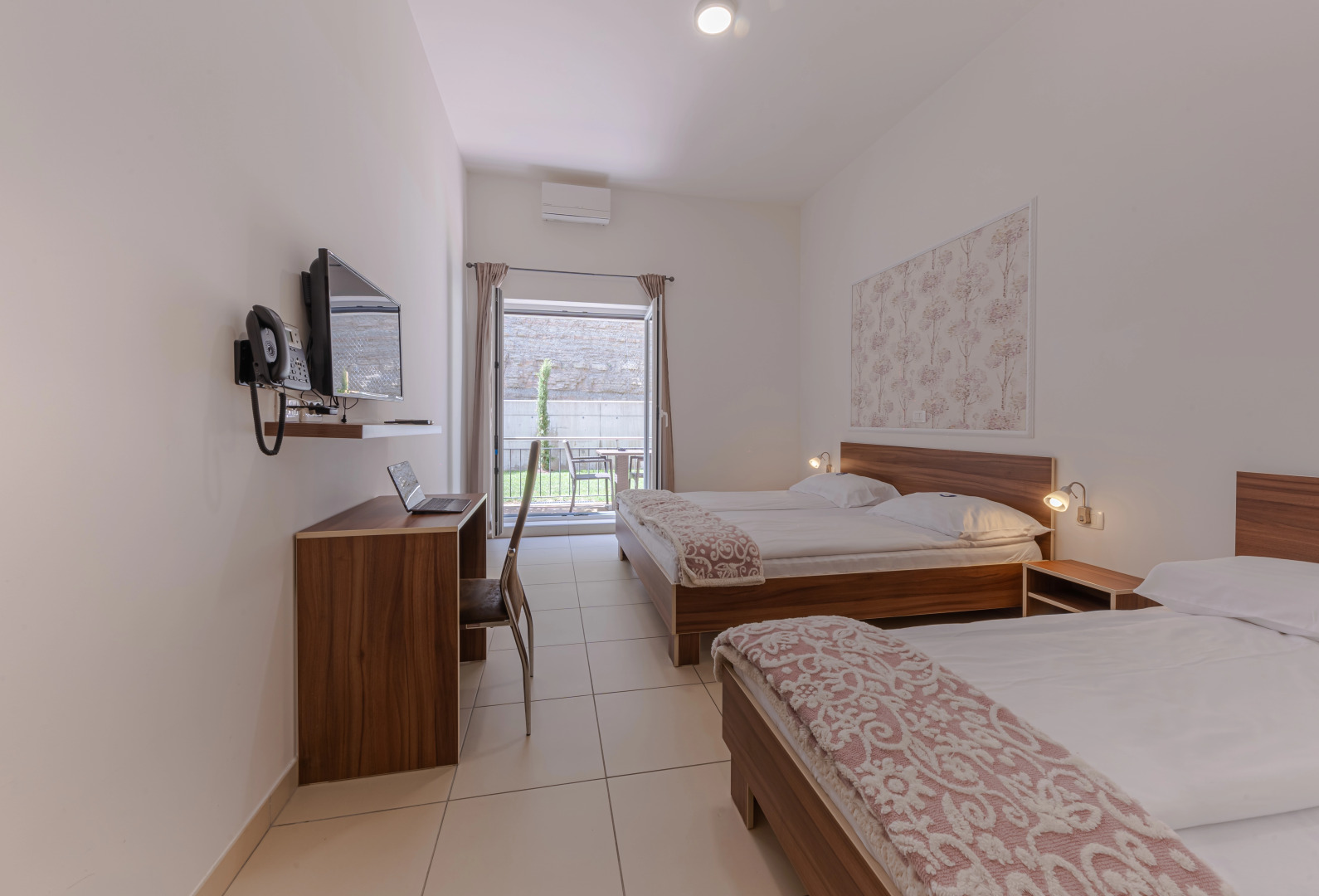 Hotel Lavender - Oleander Resort